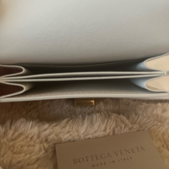 Bottega Veneta Card/Wallet Belt Bag in White - Picture 8 of 8